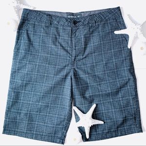 O’Neill | flat front shorts | size 32 | preowned |